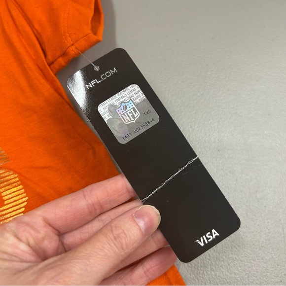 NFL Women's Majestic Franchise V Denver Broncos Tee Shirt Top Size Medium - Picture 5 of 8